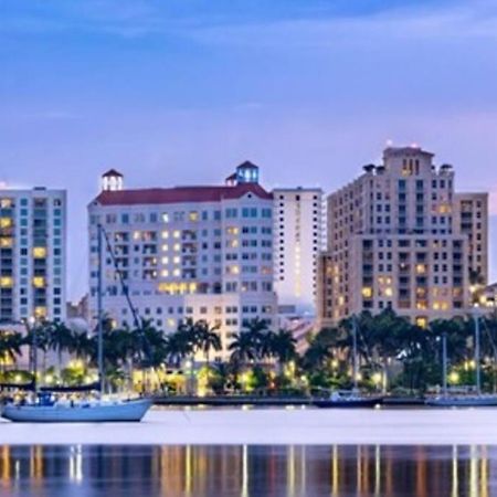Beautiful Main House In West Palm Beach Buitenkant foto