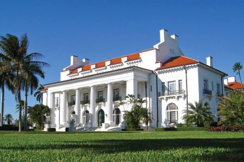 Beautiful Main House In West Palm Beach Buitenkant foto