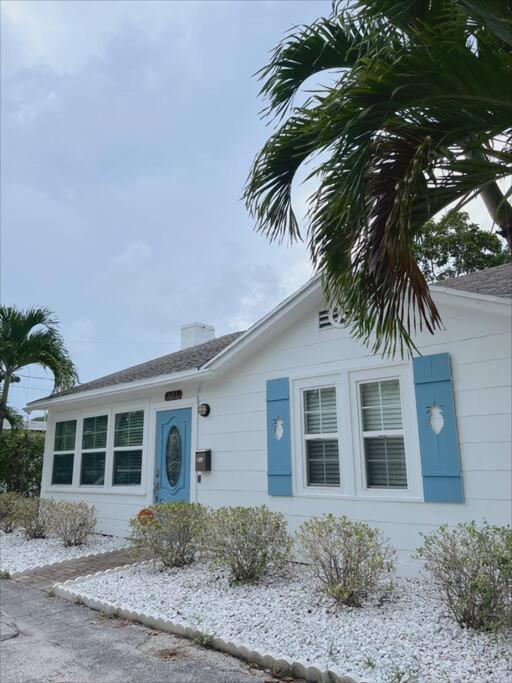 Beautiful Main House In West Palm Beach Buitenkant foto